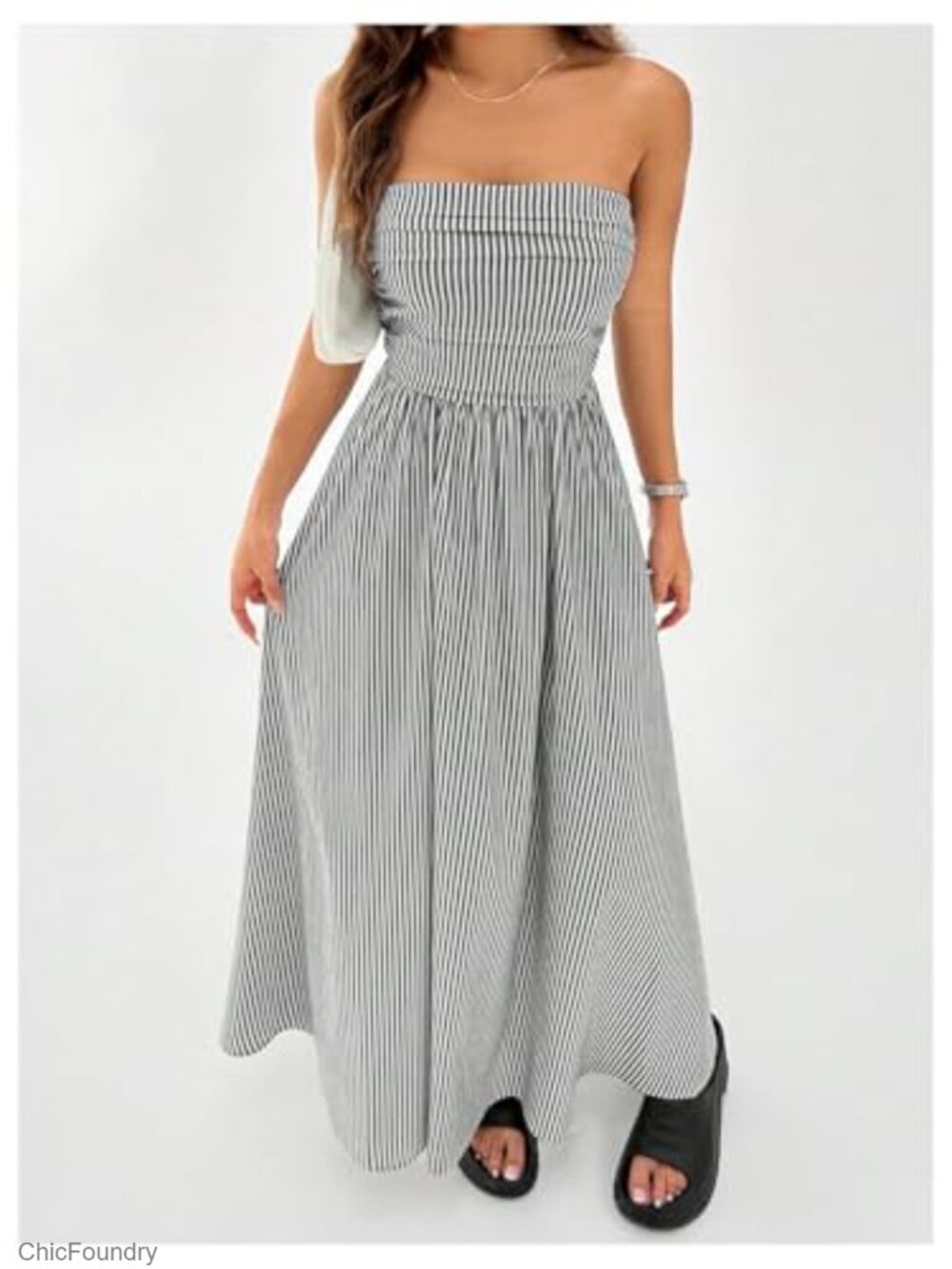 Striped Strapless Maxi Dress with Pockets - Picture 4 of 5